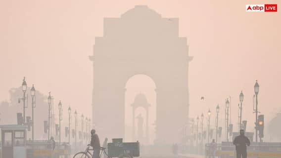 दिल्ली में कड़ाके की ठंड और कोहरे की चादर, 1 जनवरी तक प्रदूषण से भी नहीं मिलेगी राहत!