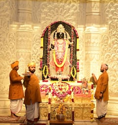 AP CM Chandrababu | అయోధ్యలో శ్రీరాముడిని దర్శించుకున్న ఏపీ సీఎం చంద్రబాబు, ఆలయంలో ప్రత్యేక పూజలు