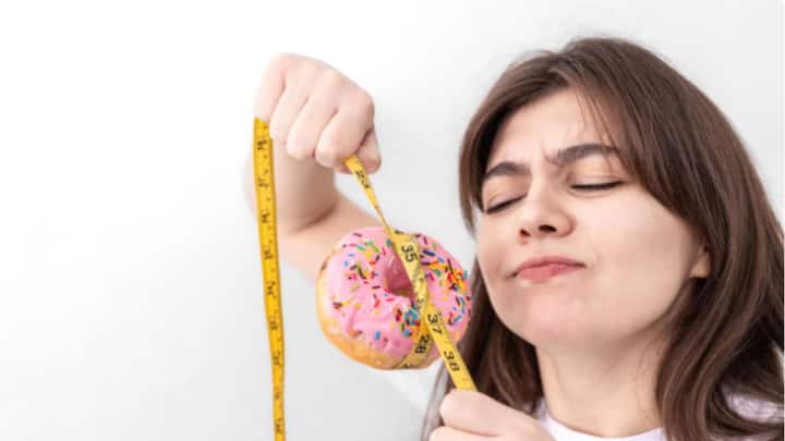 কিন্তু শীতকালেই বেশি খিদে পায় কেন? এ থেকে মুক্তি পাওয়ার উপায়ই বা কী? জেনে নিন বিশদে-