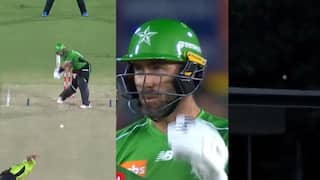 Watch: ग्लेन मैक्सवेल ने मैदान के बाहर भेजी गेंद, 104 मीटर लंबा छक्का लगाने का वीडियो वायरल; देखें