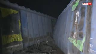 बिहार के जमुई में भीषण ट्रेन हादसा, मालगाड़ी के 3 डिब्बे नदी में गिरे, कई पुल से लटके