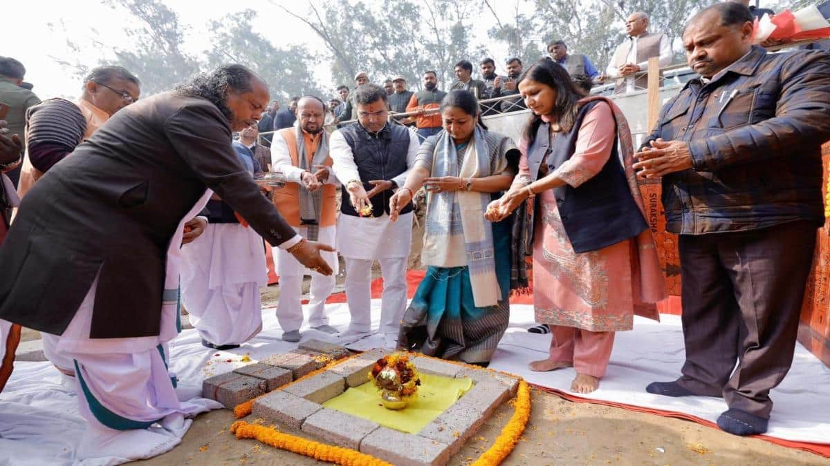 प्रदूषण और भीड़ के बीच राहत की शुरुआत, उत्तम नगर में 'अटल गार्डन' का शिलान्यास