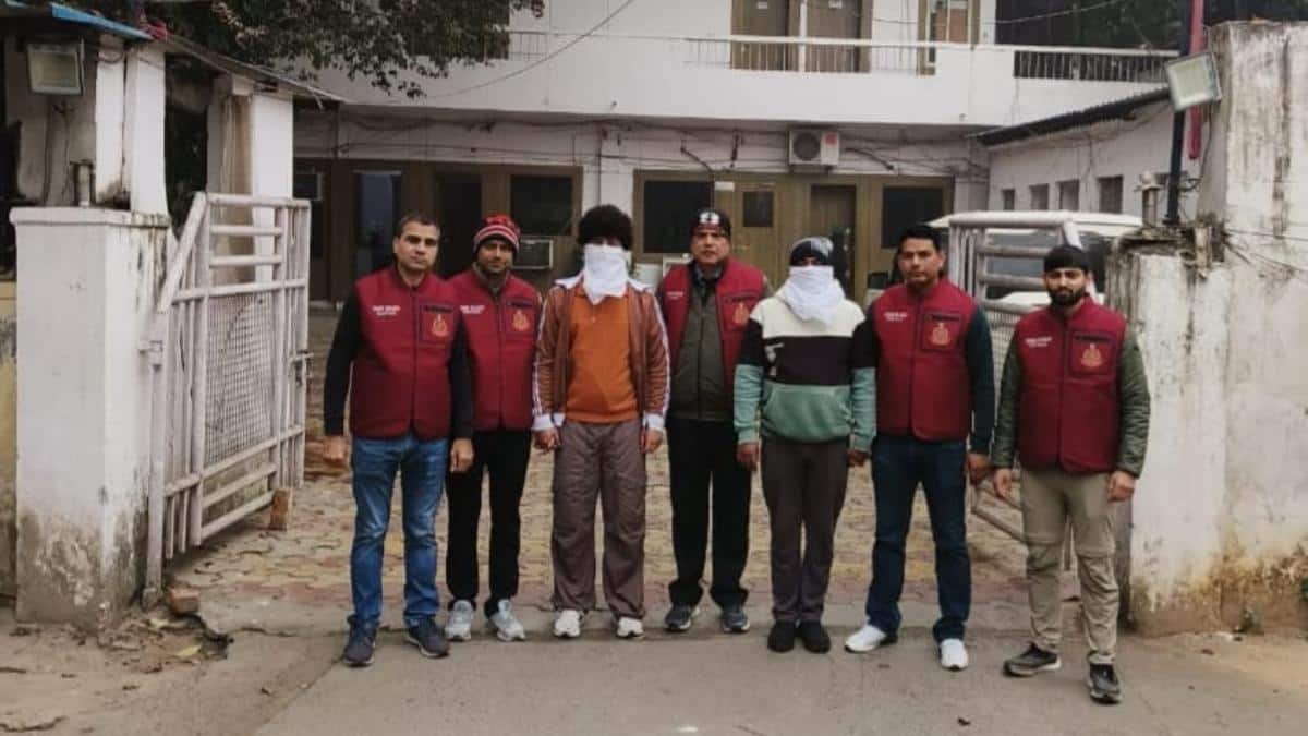 NRI महिला से 30 लाख की ठगी, फर्जी दूतावास और पुलिस बनकर की साइबर ठगी