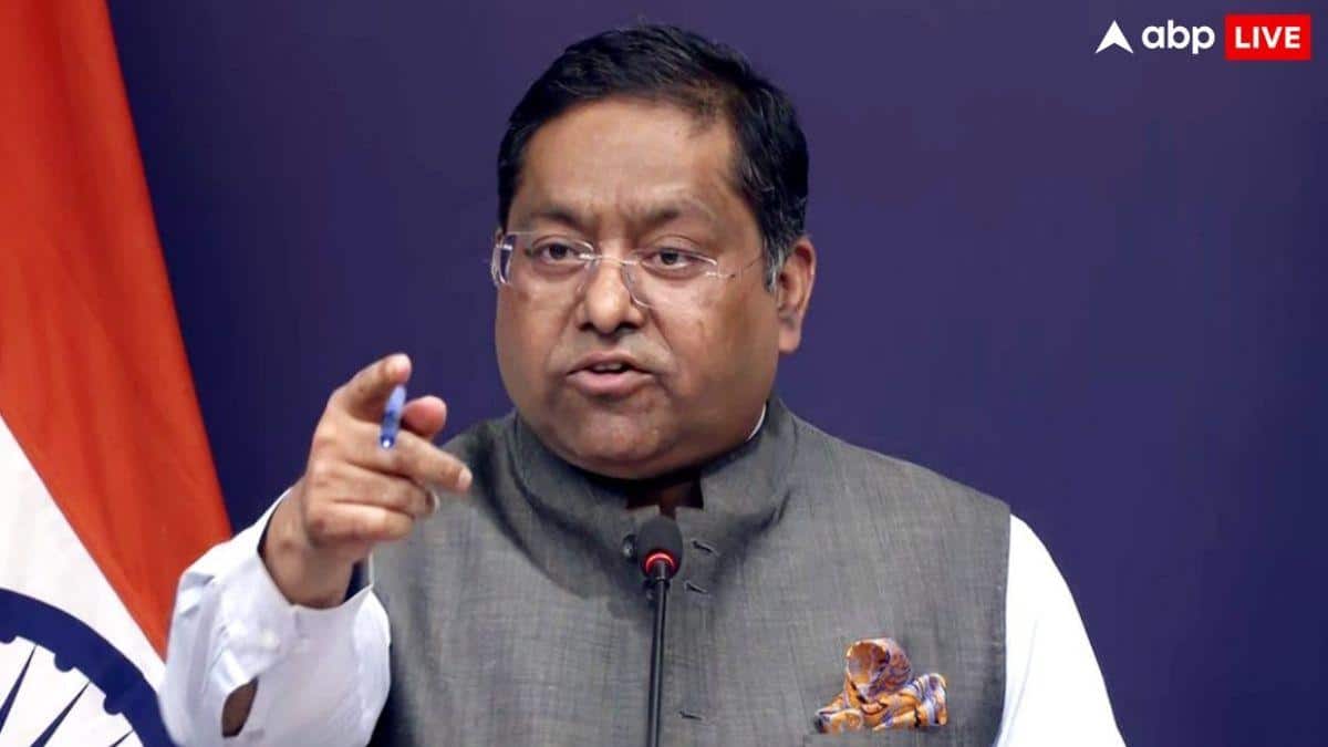 'किसी दबाव में नहीं बदलेगी भारत की ऊर्जा नीति', डोनाल्ड ट्रंप के 500% टैरिफ वाले बिल पर भारत का दो टूक जवाब