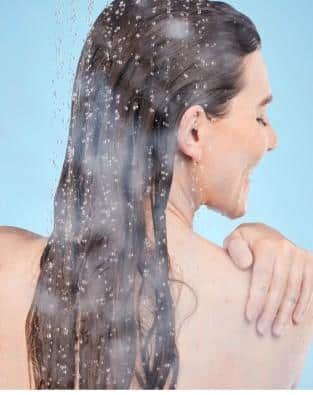 ਸਰਦੀਆਂ 'ਚ ਗਰਮ ਪਾਣੀ ਨਾਲ ਸਿਰ ਧੋਣਾ: ਫਾਇਦਾ ਜਾਂ ਨੁਕਸਾਨ?