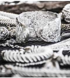 Silver Price Crashes: ਗਾਹਕਾਂ ਦੀ ਲੱਗੀ ਮੌਜ, ਚਾਂਦੀ ਦੇ ਧੜੰਮ ਡਿੱਗੇ ਰੇਟ, 21,000 ਰੁਪਏ ਨਾਲ ਸਭ ਤੋਂ ਵੱਡੀ ਗਿਰਾਵਟ...