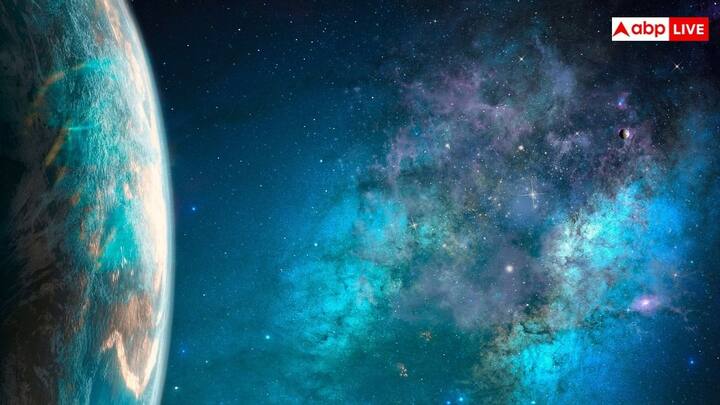 आवाज एक मैकेनिकल वेव है. इसका मतलब है कि यह हवा, पानी या ठोस जैसी किसी भी मीडियम के कणों के वाइब्रेट होने से चलती है. धरती पर हवा के मॉलेक्युल्स इन वाइब्रेशन को आगे बढ़ाते हैं. इस वजह से आवाज, कमरों शहरों और जगह पर फैलती है. लेकिन अंतरिक्ष में हवा नहीं होती, इस वजह से उन वाइब्रेशन को आगे ले जाने के लिए कुछ भी नहीं होता.