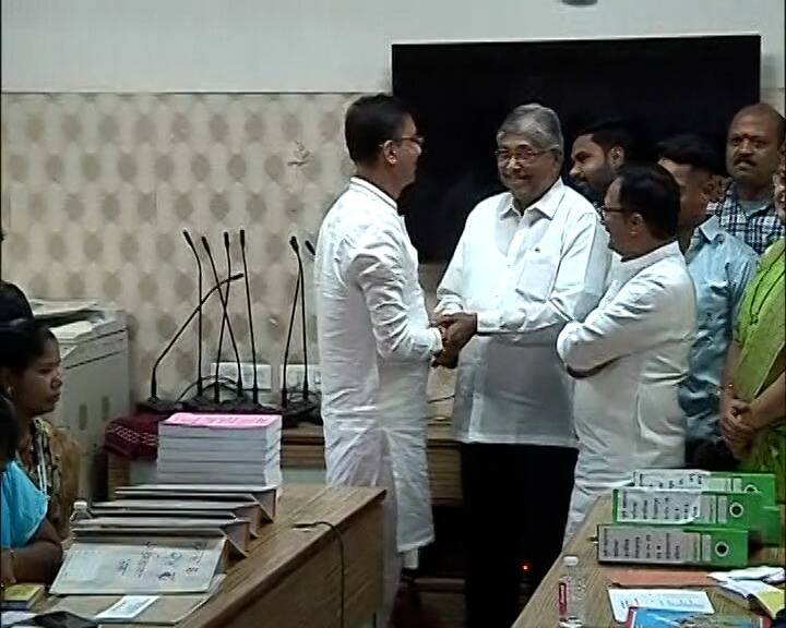 दरम्यान, पुण्यात भाजप आणि शिवसेना एकत्र निवडणूक लढवत असून भाजपला काँग्रेससह दोन्ही राष्ट्रवादी एकत्र आल्याचे आव्हान असणार आहे.