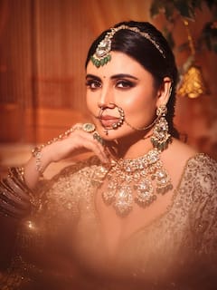 दुल्हन के जोड़े में बला की खूबसूरत लगीं मालती चाहर, फोटोज देख फैंस बोले- 'प्रणित भाई कॉर्नर में रो रहे होंगे'