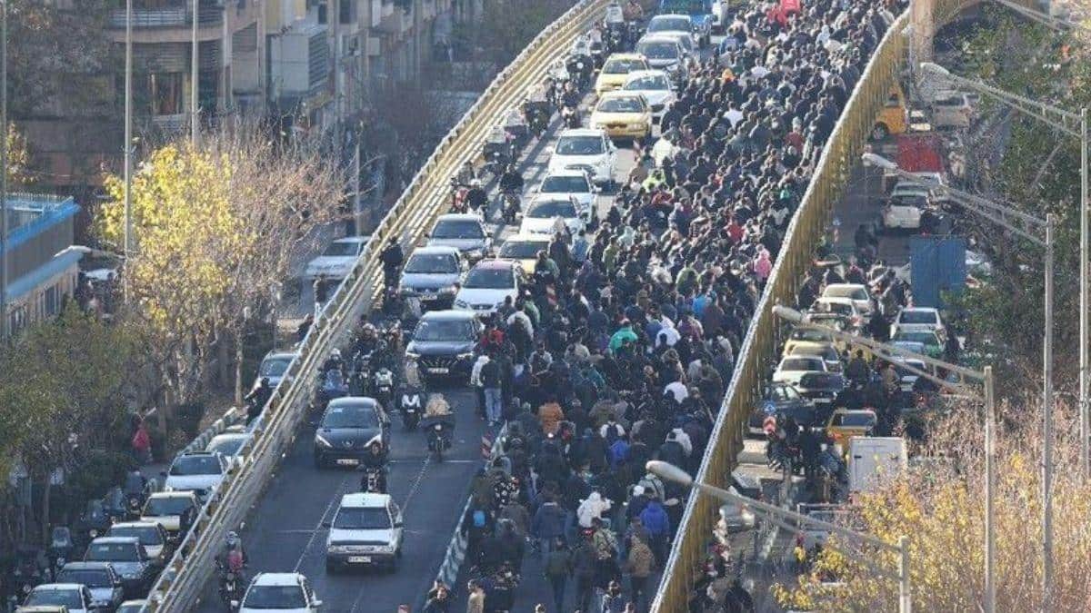 Mass Protests Erupt In Tehran As Iran Faces Economic Crisis & Currency Collapse