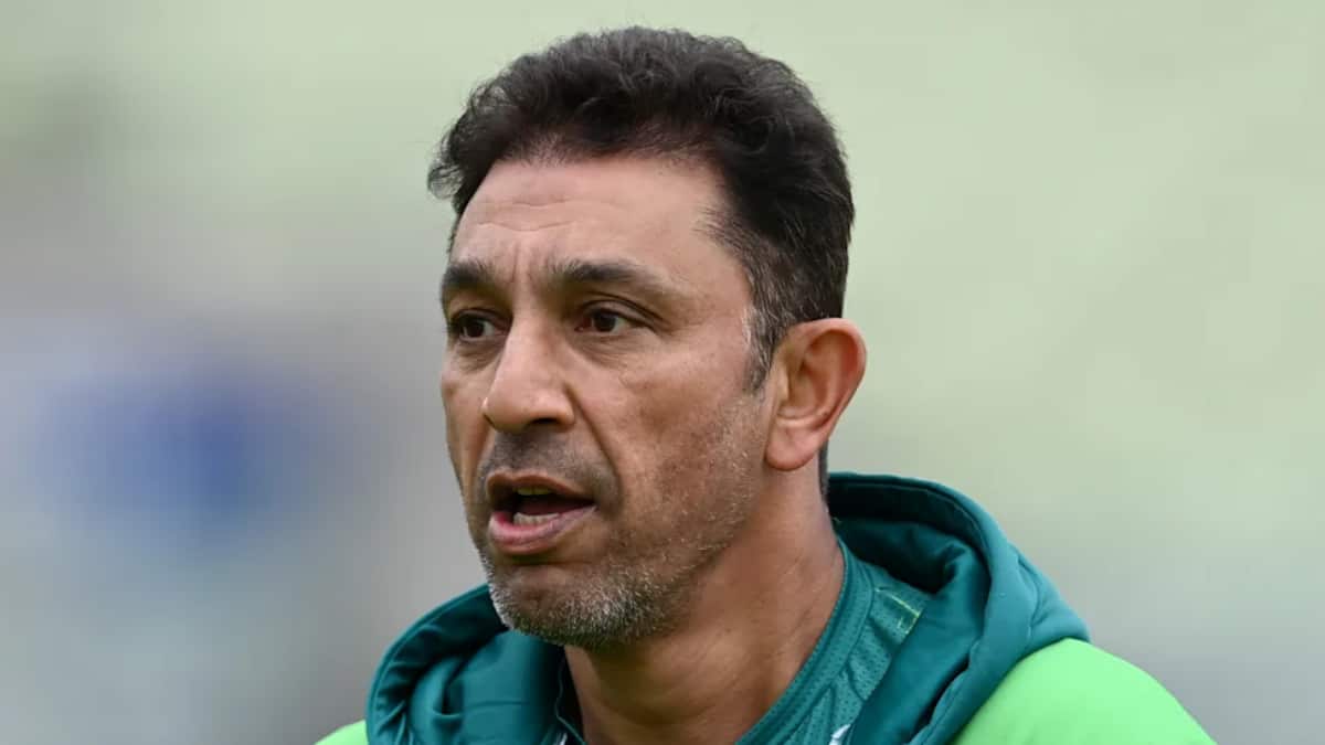 PCB Ends Azhar Mahmood’s Tenure As Pakistan Test Head Coach
