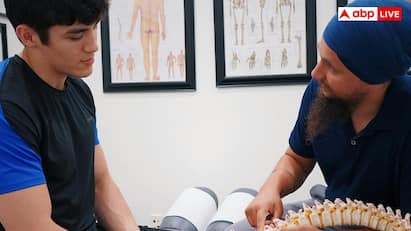 कमर से पैर तक रहता है दर्द, चलने-फिरने में आती है दिक्कत; जानें इस खतरनाक बीमारी के बारे में