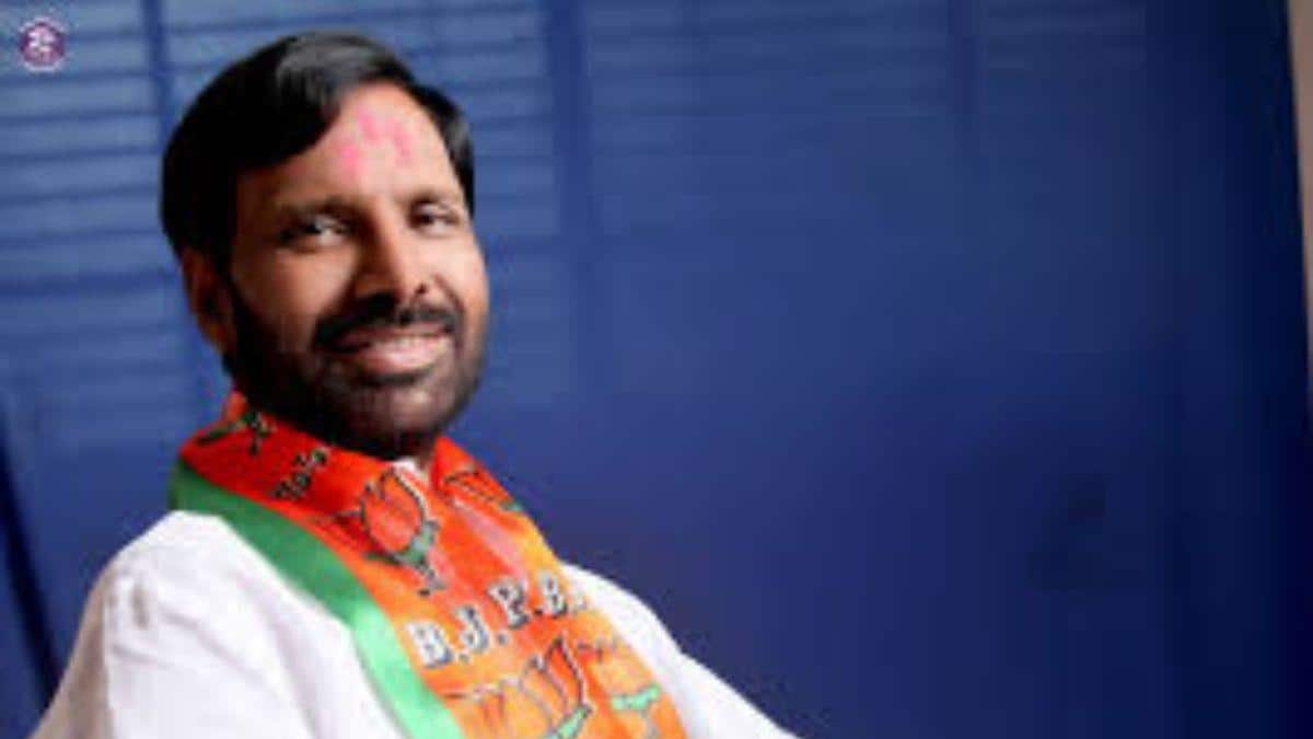 Looking Back 2025: Shibu Soren, Swaraj Kaushal, More Political Leaders We Lost This Year