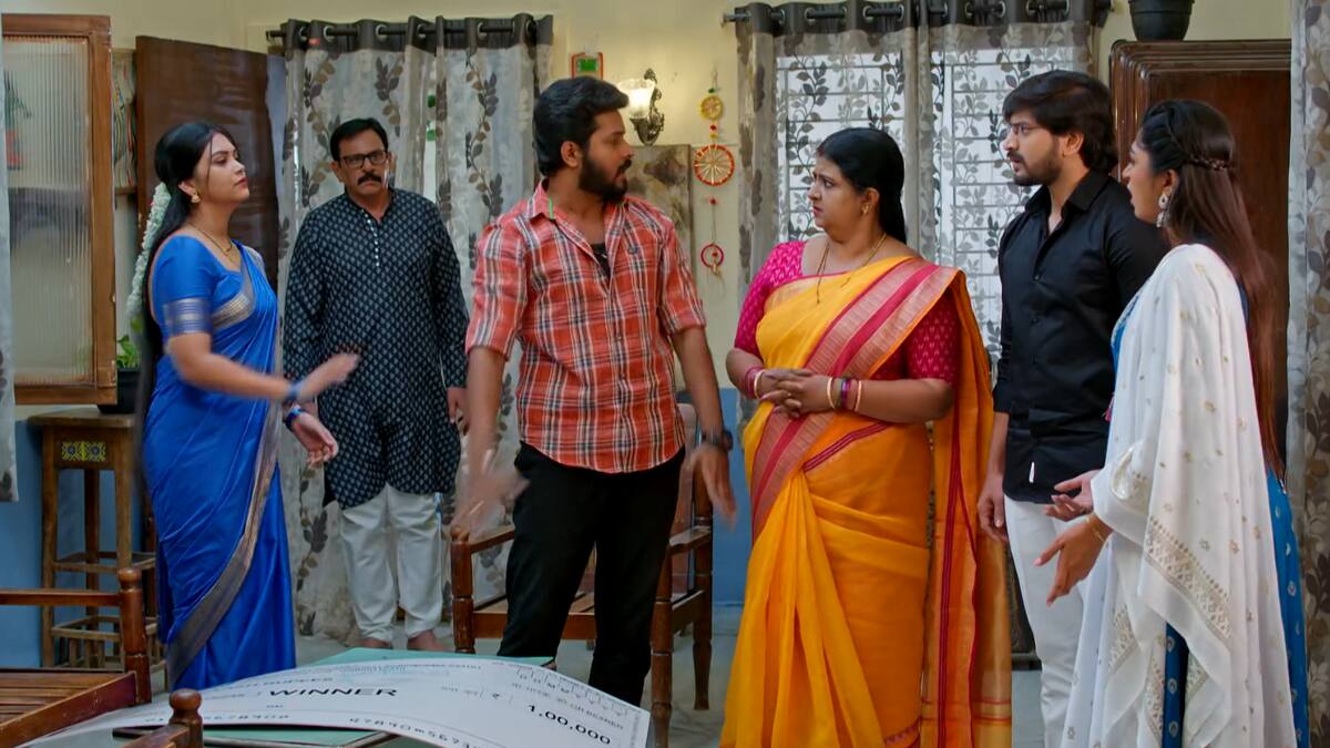 Gunde Ninda Gudi Gantalu December 30 Episode:హాల్లోనే బాలు మీనా ముచ్చట్లు , షాప్ లో ప్రభావతికి అడ్డంగా దొరికేసిన రోహిణి - గుండెనిండా గుడిగంటలు డిసెంబర్ 30ఎపిసోడ్!