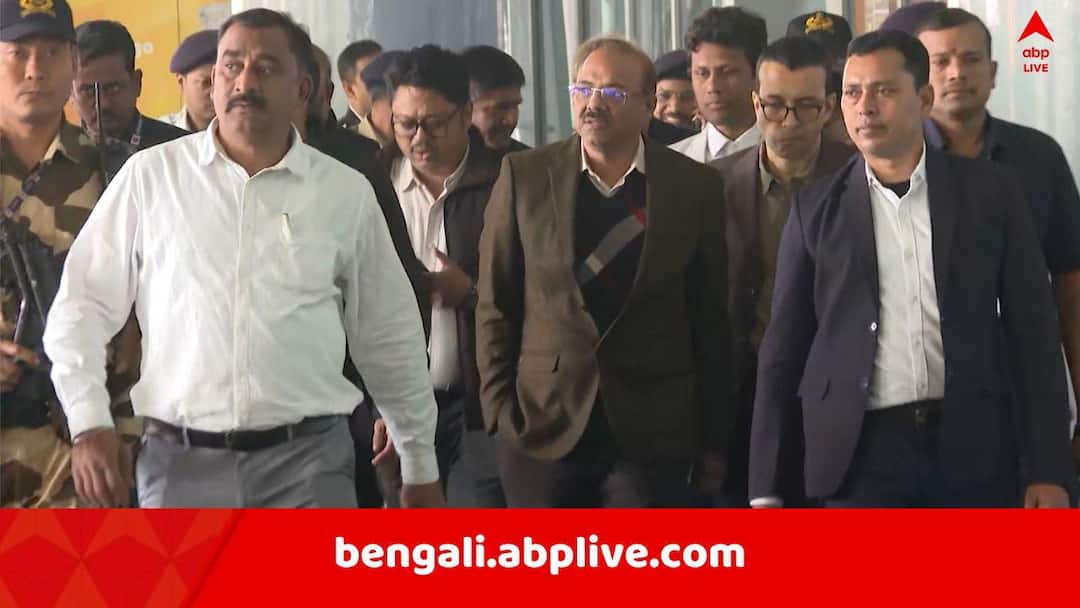 Kolkata News Bengal Sir Row Chief Electoral Commissioner of India Gyanesh Bharati visit Baguiati Hearing Centre Bengal Sir Row: SIR আবহে তপ্ত পরিস্থিতির মধ্যেই রাজ্যে ডেপুটি কমিশনার, কলকাতায় পৌঁছেই গেলেন শুনানি কেন্দ্রে