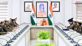 UP में कई IPS अधिकारियों को नए साल का तोहफा! योगी सरकार ने किया प्रमोट, देखें लिस्ट