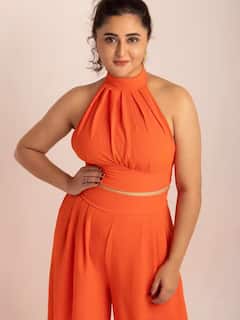 Pictures: ઓરેન્જ જમ્પસૂટમાં રશ્મિએ ચોરી લીધું ફેન્સનું દિલ, તસવીરો પરથી નજર નહીં હટે