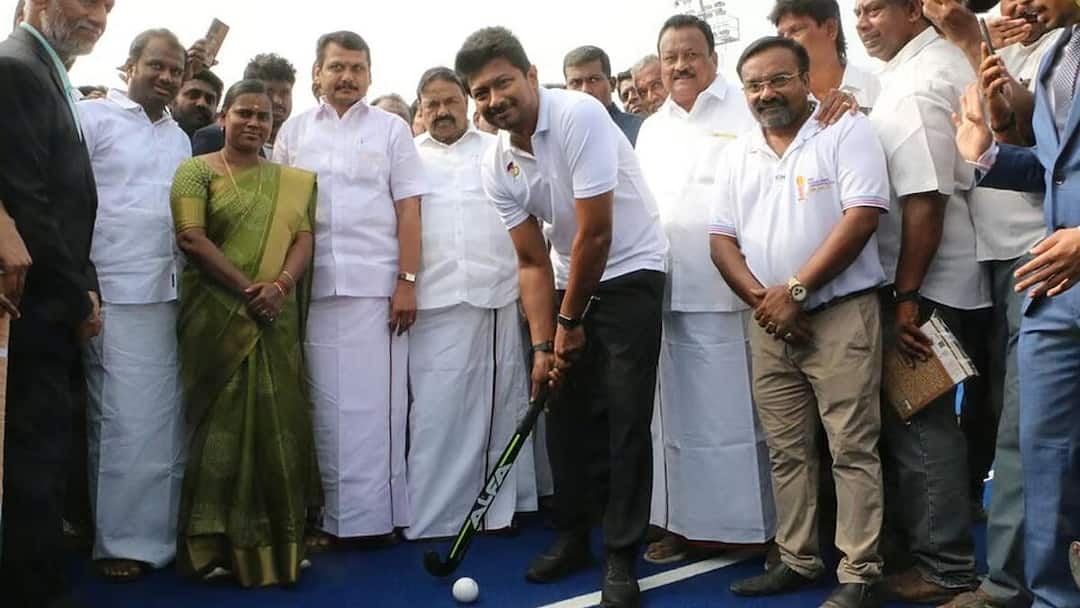 கோவை ஆர்.எஸ்.புரத்தில் சர்வதேச ஹாக்கி மைதானம் திறப்பு: உதயநிதி ஸ்டாலின் பெருமிதம்! வளர்ச்சிக்கு வித்திடும் திராவிட மாடல்!