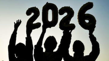 New Year: साल 2025 को अलविदा और 2026 का स्वागत, नोएडा-ग्रेटर नोएडा में जश्न में डूबे लोग