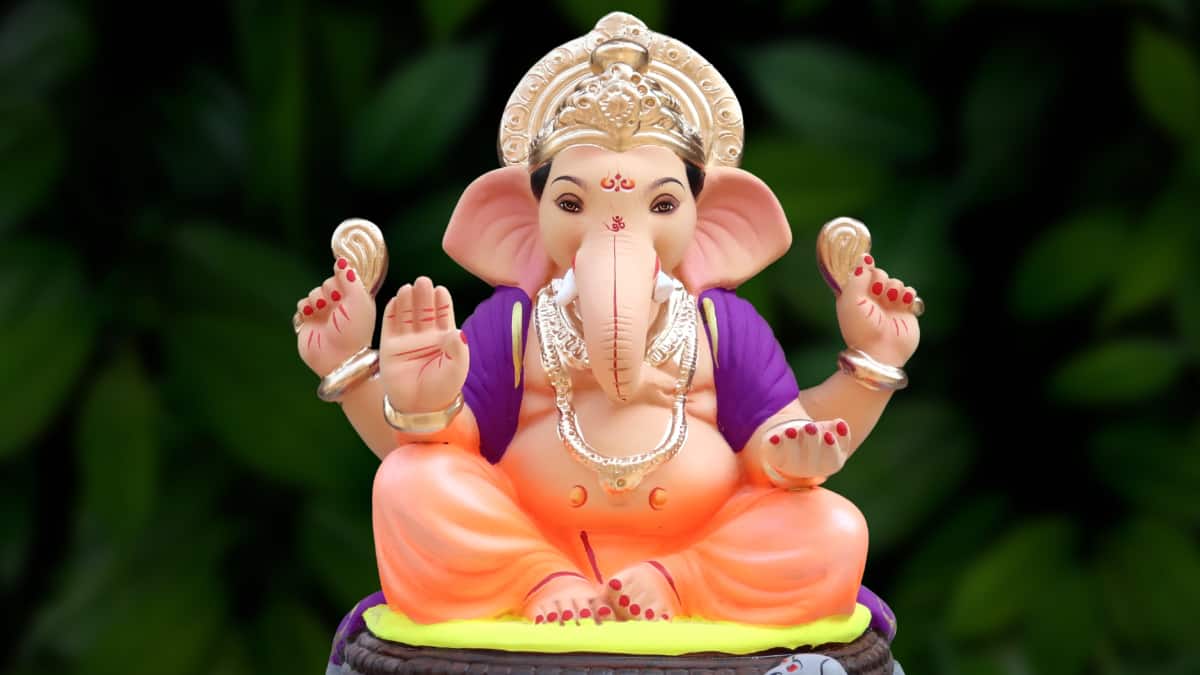 Last Wednesday Of 2025: Perform These Ganesh Puja Rituals For A Prosperous New Year