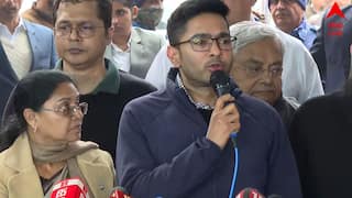 SIR in West Bengal: পোস্টিং ভিন্ রাজ্যে, নোটিস পেয়ে হয়রান BSF, নৌসেনাকর্মীরাও, ভার্চুয়াল SIR-শুনানি চাইলেন অভিষেক বন্দ্যোপাধ্যায়