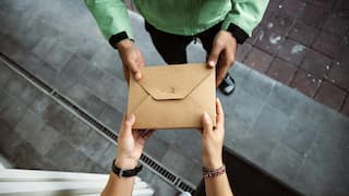 Denmark Postal Services : শেষ চিঠি পৌঁছাল ঠিকানায়, ৪০০ বছরের ঐতিহ্যে ইতি ! বিশ্বের প্রথম দেশ হিসাবে পোস্টাল সার্ভিস তুলে দিল ডেনমার্ক