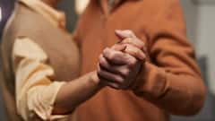 Hidden Camera : હોટલના રૂમમાં પ્રાઈવેસીને ન કરો નજરઅંદાજ, સરળ સ્ટેપથી શોધો હિડન કેમેરોl