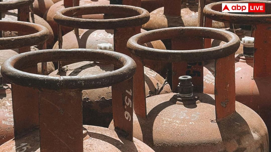 lpg cyclinder price hike first date reason हर महीने की एक तारीख को क्यों बढ़ते हैं गैस सिलेंडर के दाम, क्या है इसकी वजह?