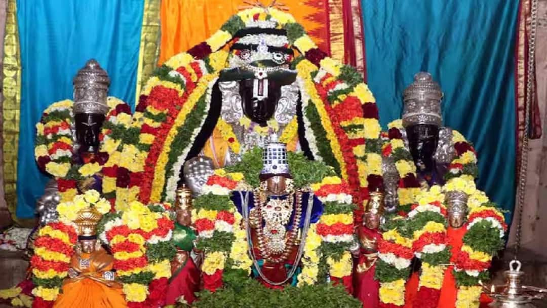 Special English New Year worship at the Swamimalai Temple, Fourth Battalion tnn நான்காம் படை வீடு சுவாமிமலை கோயிலில் ஆங்கிலப் புத்தாண்டு சிறப்பு வழிபாடு