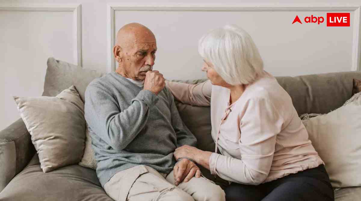 हमें क्यों आती है खांसी, क्या फेफड़ों में जमा बलगम हमारे लिए होता है खतरनाक?