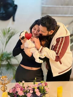 टीवी की पर्वती ने बेटी के साथ मनाया पहला न्यू ईयर, शेयर की क्यूट फोटोज