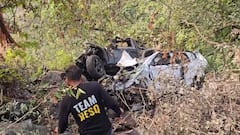 रायगडच्या ताम्हिणी घाटात दिवसभरात दोन अपघात, बस डोंगरावर धडकली; कार दरीत कोसळून एक ठार