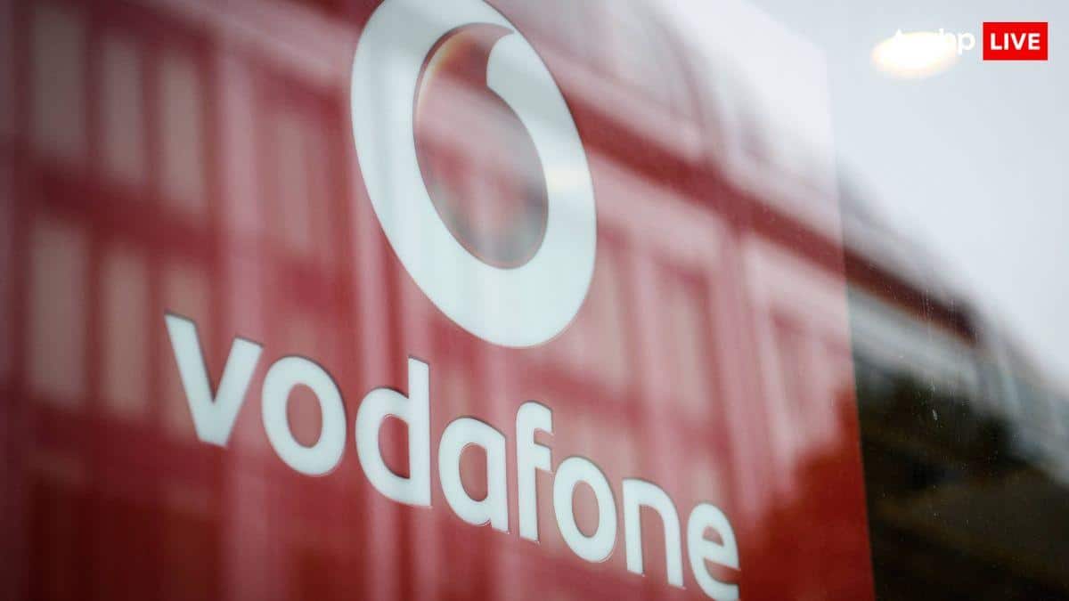 Vodafone Idea को करारा झटका, कर्ज में डूबी कंपनी पर लगी 637 करोड़ की पेनल्टी; अब आगे क्या?