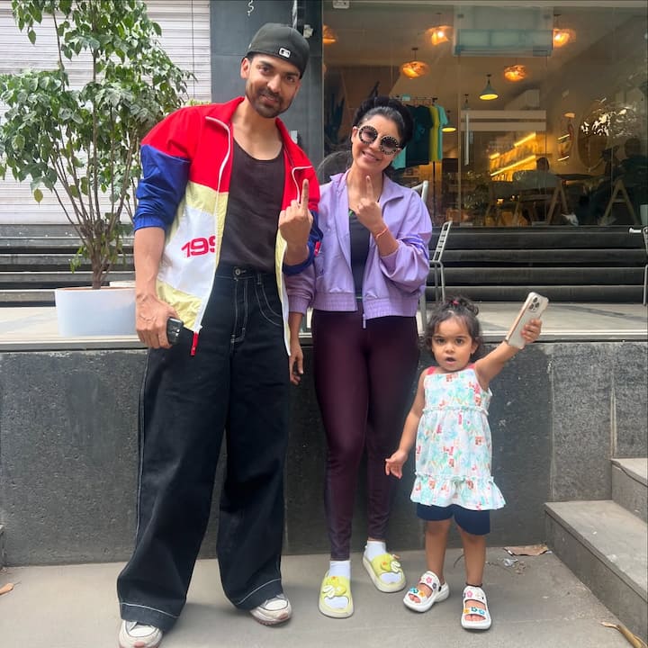 गुरमीत ने इस पर हैरानी जताते हुए कहा कि कितनी शादी करोगी. एक ही बार में खर्चा कर देते हैं. इस पर देबीना ने कहा कि हमारी शादी में कोई खर्च नहीं हुआ.