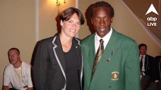 sachin tendulkar nightmare bowler henry olonga forced to leave country earning by singing in pub at Australia