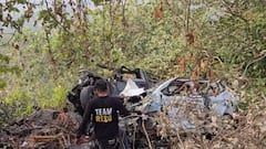 रायगडच्या ताम्हिणी घाटात दिवसभरात दोन अपघात, बस डोंगरावर धडकली; कार दरीत कोसळून एक ठार