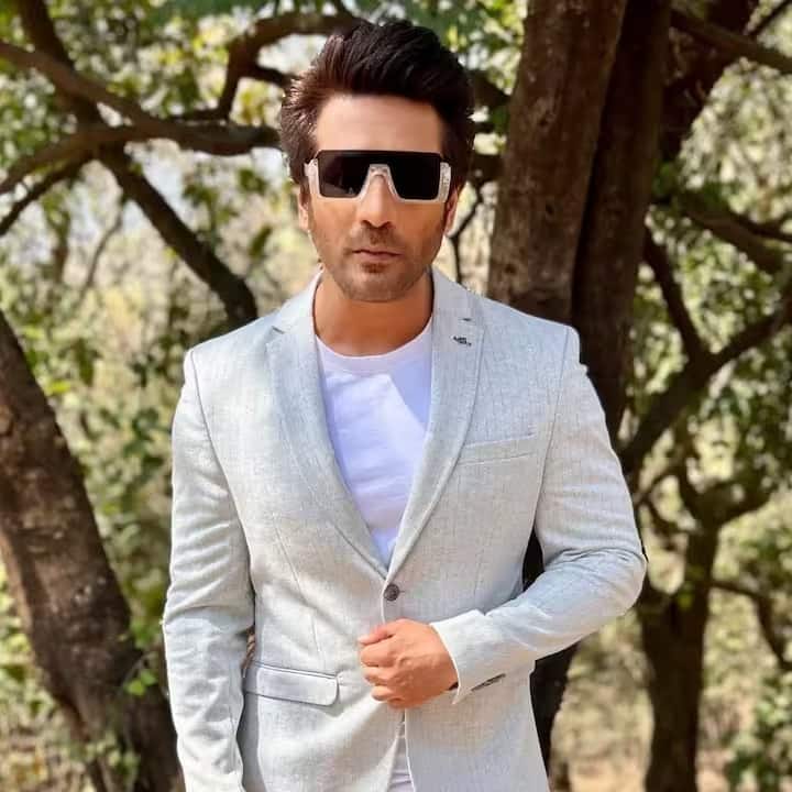 क्रिप की पूर्व पत्नी ने पोस्ट में उन्हें टैग करते हुए लिखा,