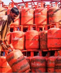 ਜਨਵਰੀ ਮਹੀਨੇ ਮਹਿੰਗੇ ਹੋਏ ਗੈਸ ਸਿਲੰਡਰ, ਜਾਣੋ ਤੁਹਾਡੇ ਸ਼ਹਿਰ ਕਿੰਨੇ ਵਧੇ ਰੇਟ...?