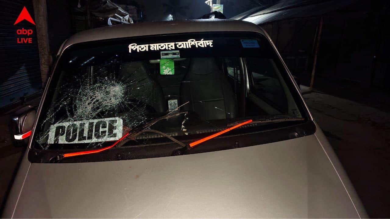 Sandeshkhali News: সন্দেশখালিতে এবার আক্রান্ত পুলিশ, অভিযুক্তকে ধরতে গিয়ে ভাঙচুর হল পুলিশের গাড়ি, গ্রেফতার ৯