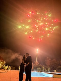 सलमान खान के भांजे अयान अग्निहोत्री ने की गर्लफ्रेंड संग की सगाई, एक्स मामी मलाइका अरोड़ा ने दिया ऐसा रिएक्शन