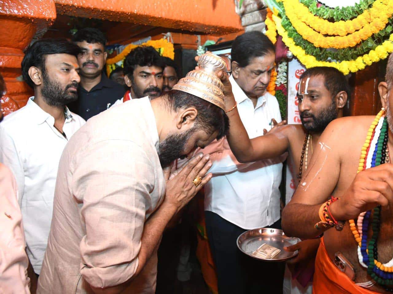 Pawan Kalyan : కొండగట్టులో పవన్ కల్యాణ్ ప్రత్యేక పూజలు! టీటీడీ నిధులతో నిర్మించే పనులకు శ్రీకారం