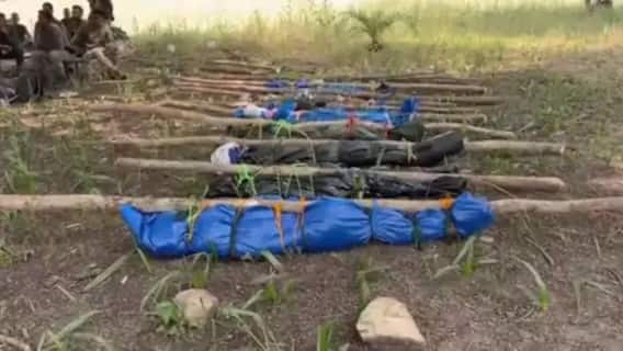 छत्तीसगडमध्ये झालेल्या दोन वेगवेगळ्या चकमकीत 14 नक्षलींचा खात्मा, मोस्ट वॉन्टेड नक्षलवादी देवासह 20 नक्षलवादी शरण