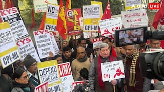 अमेरिका की वेनेजुएला पर एयरस्ट्राइक, मादुरो की गिरफ्तारी; दिल्ली के जंतर-मंतर पर विरोध में उतरीं लेफ्ट पार्टियां