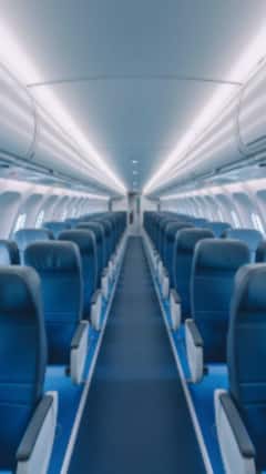 हवाई जहाज की सीटों का रंग नीला ही क्यों होता है?