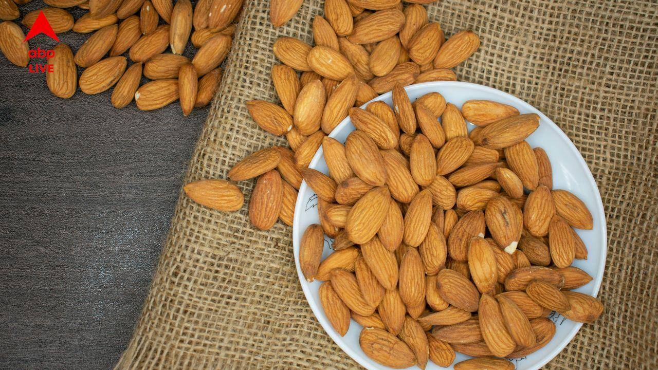 Almond Health Benefits: রোজ আমন্ড খেলে কী কী উপকার হবে শরীরের? কীভাবে ভাল থাকবে চুল এবং ত্বক