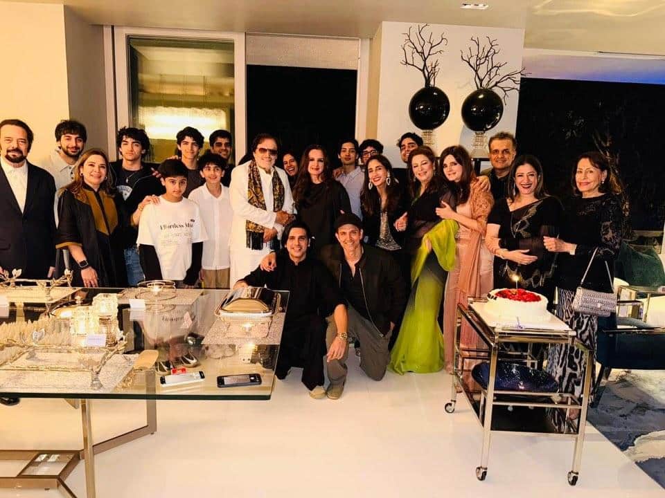 He remained our guide for a hundred years... Hrithik Roshan wished his ex-father-in-law on his birthday, shared pictures and said - 'Thank you dad'