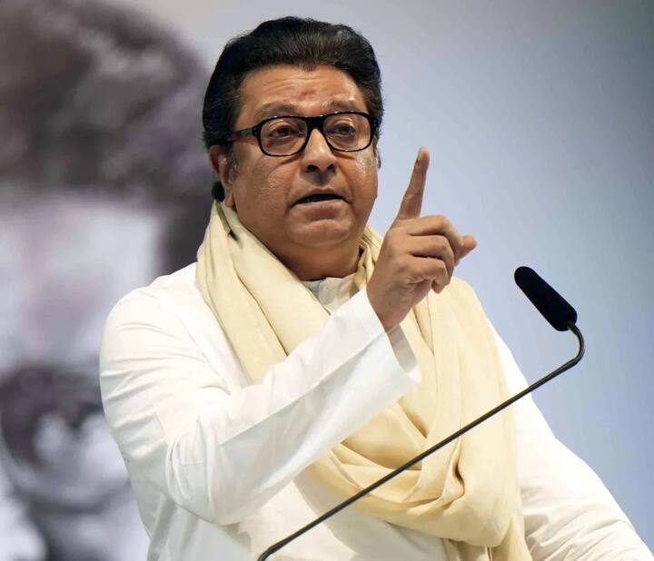 या व्हिडिओतून मराठी भाषिकांना संदेश देण्यात आला आहे. सध्या हा व्हिडिओ सोशल मीडियात प्रचंड व्हायरल होत आहे.