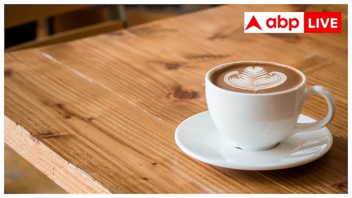 यूरोपीय हार्ट जर्नल से प्रकाशित रिपोर्ट के अनुसार, एक चौंकाने वाला खुलासा हुआ है. इस रिपोर्ट में बताया गया है कि जो लोग सुबह के समय कॉफी पीते हैं, वे उन लोगों की तुलना में ज्यादा स्वस्थ रहते हैं जो दिन में किसी भी समय कॉफी का सेवन करते हैं.