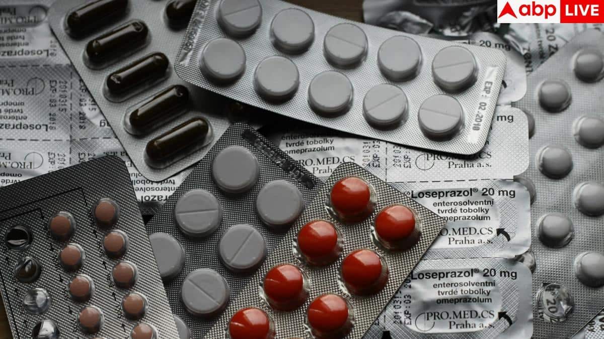Self Medication Risks: बिना सोचे-समझे मेडिकल स्टोर से ले आते हैं बुखार और दर्द की दवा, जानें यह कितना बड़ा खतरा?