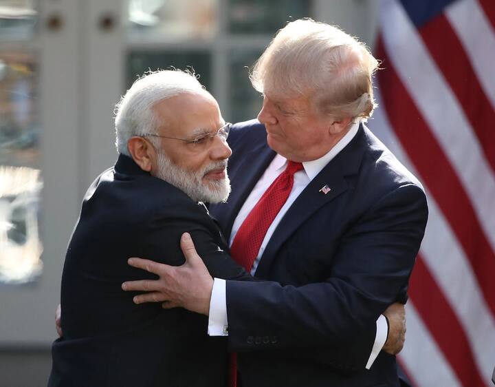 ट्रम्प सध्या व्हेनेझुएलातील त्यांच्या कारवाईमुळे चर्चेत आहेत. अमेरिकेनं व्हेनेझुएलाचे राष्ट्रपती  मादुरो यांना अटक केली आहे.  आता त्यांच्यावर खटला चालवला जात आहे.